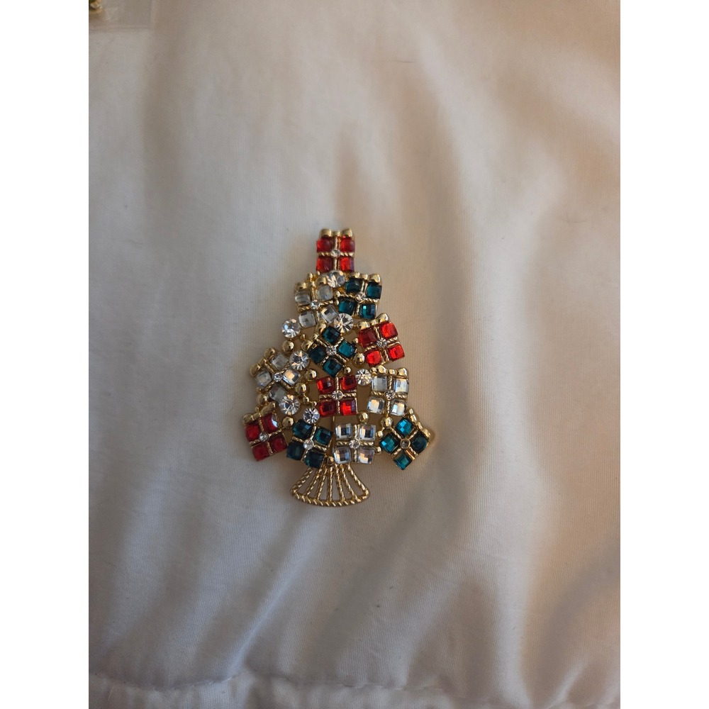 Vintage Style Christmas Tree Brooch Gold Tone Red Blue Clear Rhinestone Pin